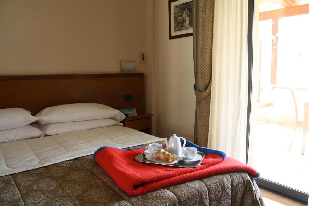 Pausania Inn تيمبيو باوسانيا المظهر الخارجي الصورة